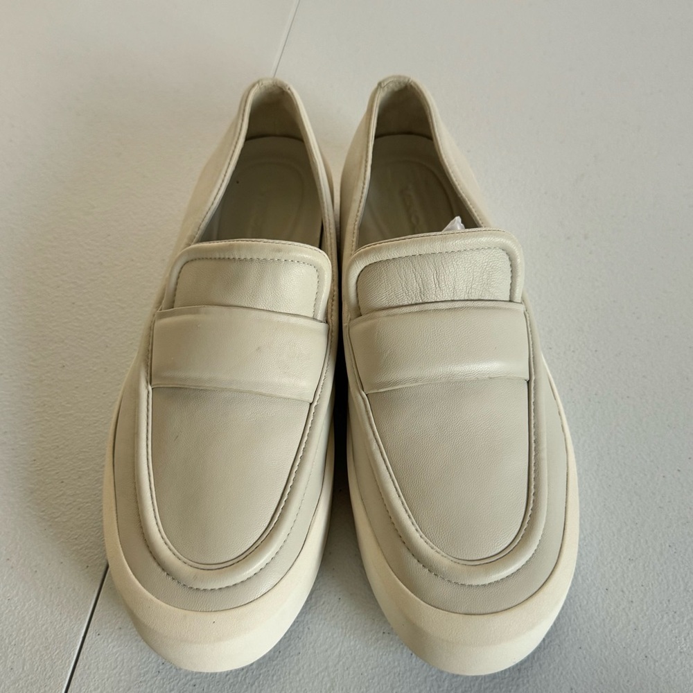 Vince Ghita Leather Slip-on Platform loafers Thick Rubber Sole Size 10 - Picture 2 of 10